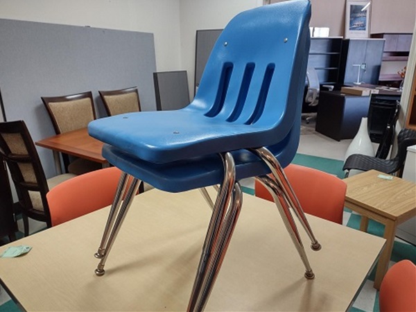 Products/Pre-Owned/blue-stack-chair.jpg